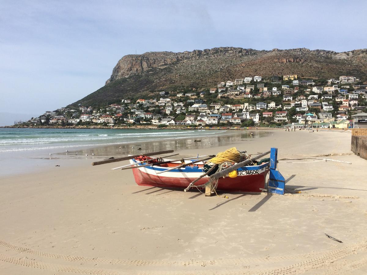 Leo'S Den Bed & Breakfast Fish Hoek Bagian luar foto